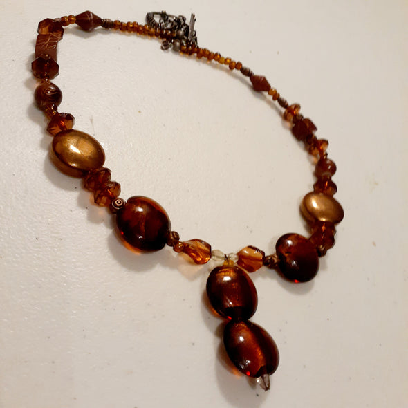 Alluring Autumn Necklace And Earrings Set