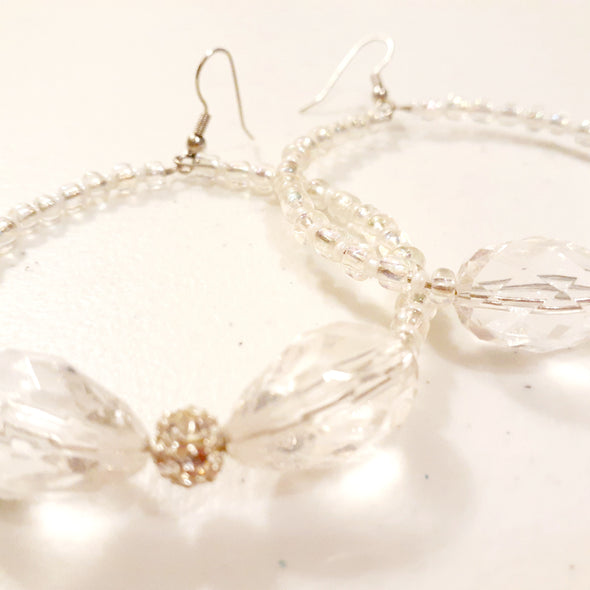 Kissing Teardrop Hoop Earrings